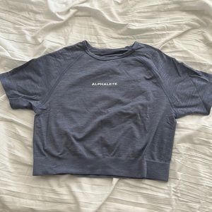 COPY - Alphalete Amplify Crop Top